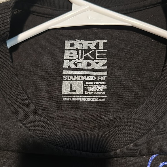 Dirt bike kids tee shirt… worn only a few times. Like new - Picture 4 of 4